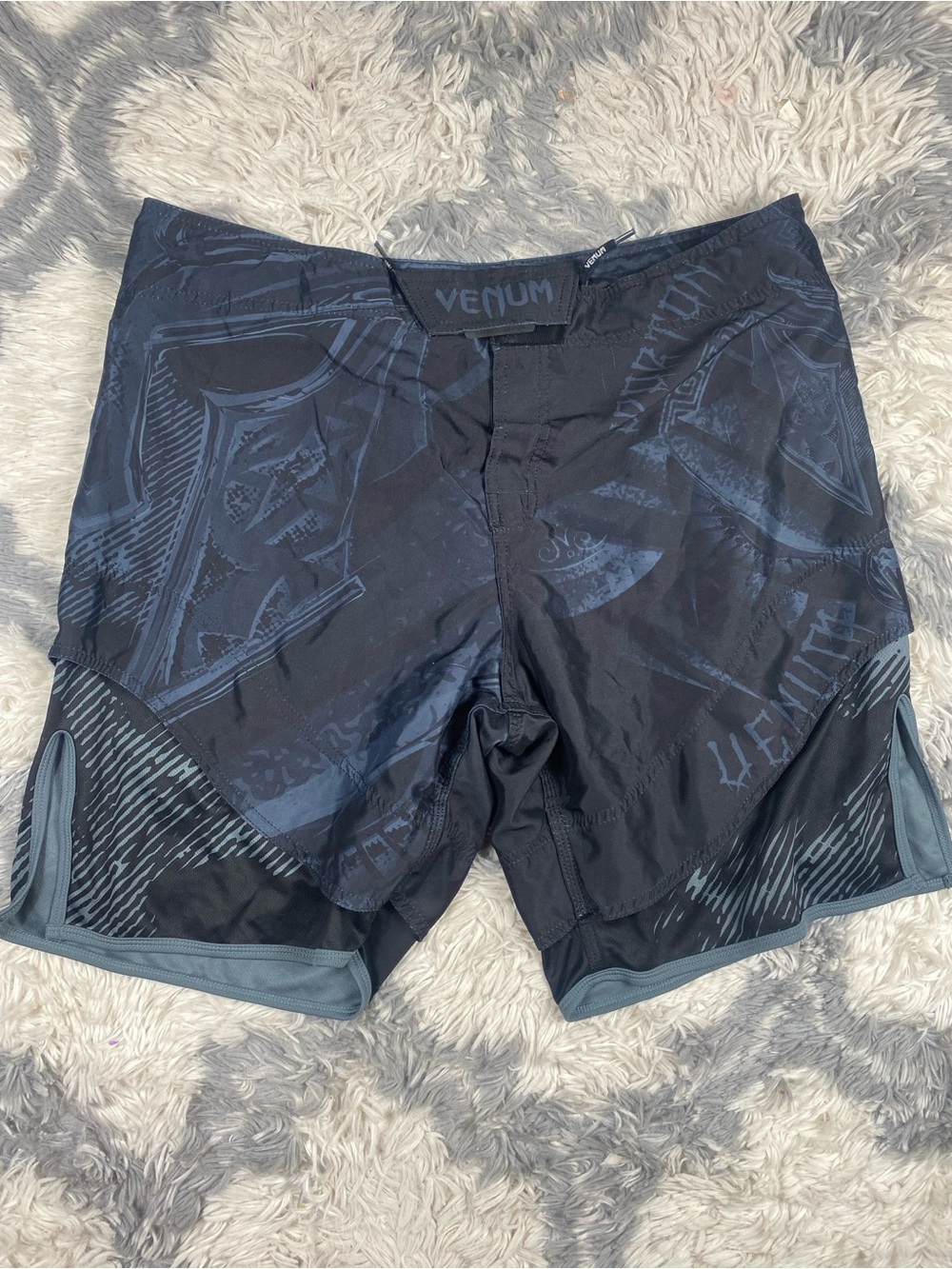 Venum Gadiator 3.0 Fightshorts Mens 2XL Black Gray Graphic MMA  Training Combat